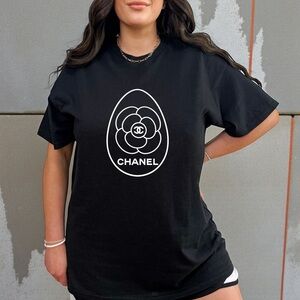 Boujee Floral Easter Egg Graphic Tee – Minimal Black & White Simple Luxury